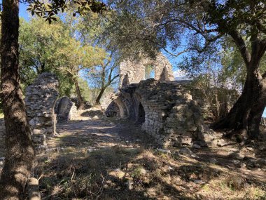 Arnavutluk: 8 Ekim 2022: Butrint manzarası. Arnavutluk 'taki harabe Roma kenti