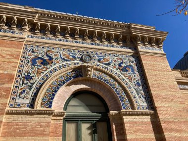 Madrid sokakları, ikonik binalar, ünlü anıtlar. Spains Capital City 'de sokakta.. 