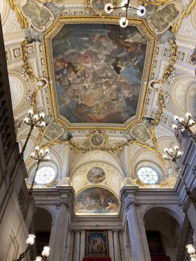 İspanya: 3 Ocak 2025: Madrid sokakları, ikonik binalar, ünlü anıtlar. Spains Capital City 'de sokakta.. 