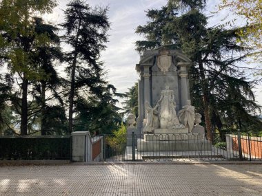 İspanya: 3 Ocak 2025: Madrid sokakları, ikonik binalar, ünlü anıtlar. Spains Capital City 'de sokakta.. 