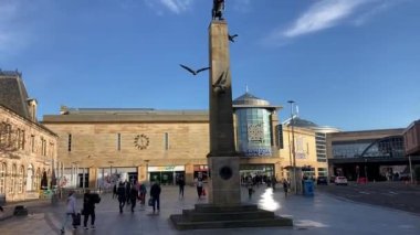 Inverness, İskoçya şehir merkezine bakın. İskoçya 'ya açılan kapı.