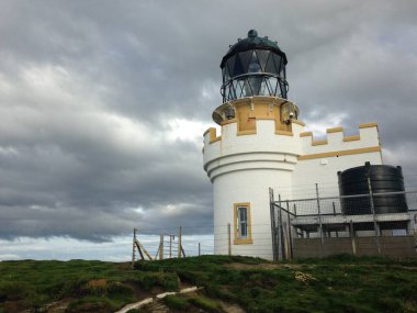 İskoçya 'daki Orkney Adalarındaki Deniz Feneri. 