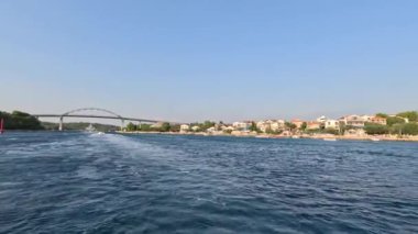 Hırvatistan 'daki Kornati Adaları' nda denize açılmak. Kornati Ulusal Parkı. Adriyatik Denizi 'nde Hırvatistan' a yelken açmak. Güzel ada hayatı ve güneş ışığı