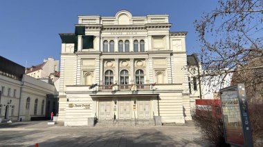 Polonya 'nın Poznan şehrindeki güzel eski binalar. Polski şehir merkezindeki ünlü eski binaların bulunduğu turizm beldesi