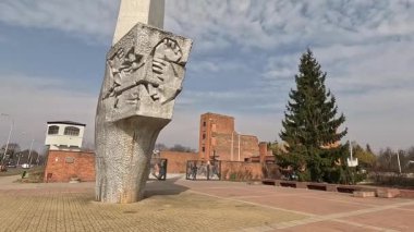 Radogoszcz Şehitlik Şube Müzesi. Fabrika ve İkinci Dünya Savaşı işkence hapishanesi, Polonya. 2. Dünya Savaşı tarihi konumu
