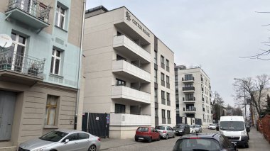 Lodz, Polski 'de modern beton apartman bloğu.