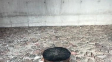 Radegast tren istasyonu Radogoszcz Bahnhof Lodz Polonya 'daki tarihi tren istasyonu Yahudi soykırımı, Polonya Lodz' u anma törenine götürüldü.