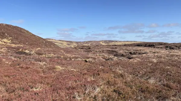 Perthshire 'ın İskoç Highlands' ı açık tepeler manzara dağları güzel İskoçya açıklarında yürüyor parlak yaz mevsimleri Munro