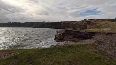 Boddin Point kireç ocakları sahildeki terk edilmiş İskoç binası. Yıkılmış antik konut