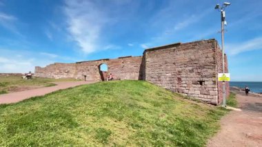 Dunbar. İskoç kostüm kasabası