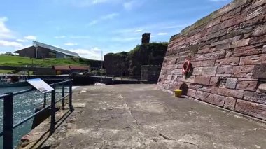 Dunbar. İskoç kostüm kasabası