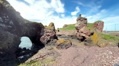 Dunbar. İskoç kostüm kasabası