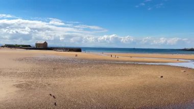 Elie Sahili 'nde altın kumlar ve sakin dalgalar, seyahat, kıyı ve yaz temalı projeler için Fifeideal.
