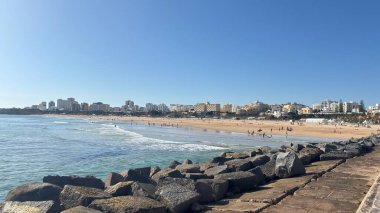 Portimo, Portekiz. Algarve sahil kasabası ve tatil beldesi