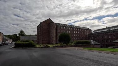 Perthshire 'daki River Tay' de 18. yüzyıldan kalma tarihi bir pamuk değirmeni olan Stanley Mills 'in büyüleyici görüntüleri korunmuş mimariyi ve endüstriyel mirasını gözler önüne seriyor..