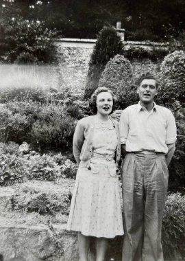 1940 'ların geçmişine ait eski siyah beyaz bir fotoğraf.