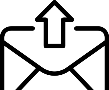 Siyah ve Beyaz Logo Simgesi PNG Biçimini Yükle. Web Sitesi Düğmesi, Mobil Uygulama Arayüzü, Dosya Aktarımı, Belge Paylaşımı, Bulut Depolama ve Veri Yedekleme için Minimalist Düz Tasarımlı Tek Renkli Ok Gönderme İşareti Grafiksel Elemanı