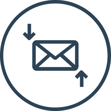 Siyah ve Beyaz Logo Simgesi PNG Biçimini Yükle. Web Sitesi Düğmesi, Mobil Uygulama Arayüzü, Dosya Aktarımı, Belge Paylaşımı, Bulut Depolama ve Veri Yedekleme için Minimalist Düz Tasarımlı Tek Renkli Ok Gönderme İşareti Grafiksel Elemanı