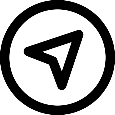 Siyah ve Beyaz Logo Simgesi PNG Biçimini Yükle. Web Sitesi Düğmesi, Mobil Uygulama Arayüzü, Dosya Aktarımı, Belge Paylaşımı, Bulut Depolama ve Veri Yedekleme için Minimalist Düz Tasarımlı Tek Renkli Ok Gönderme İşareti Grafiksel Elemanı