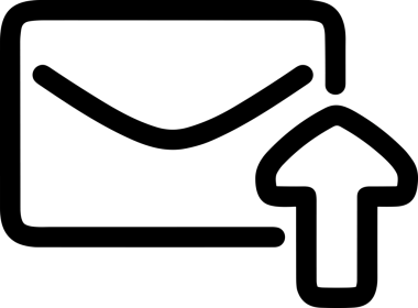 Siyah ve Beyaz Logo Simgesi PNG Biçimini Yükle. Web Sitesi Düğmesi, Mobil Uygulama Arayüzü, Dosya Aktarımı, Belge Paylaşımı, Bulut Depolama ve Veri Yedekleme için Minimalist Düz Tasarımlı Tek Renkli Ok Gönderme İşareti Grafiksel Elemanı