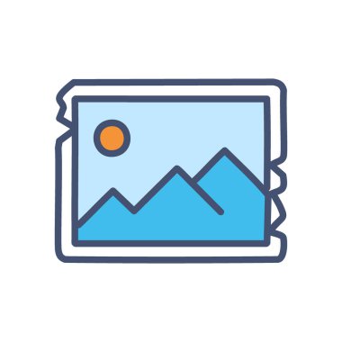 Yırtık bir manzara. Dağlar ve güneşli bir manzarayı gösteren yırtık bir çerçeve. Nostalji, hatıralar ve kayıp teması için mükemmel..