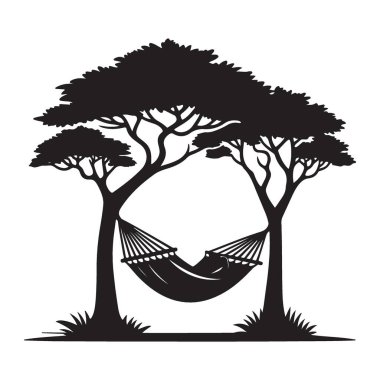 Dinlenme Silueti Hamağı Dinginlik için Ağaçlar Arasında Asılı
