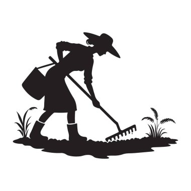 Siluet kadın çiftçi tarlada tırmıkla bahçe işleriyle uğraşıyor.