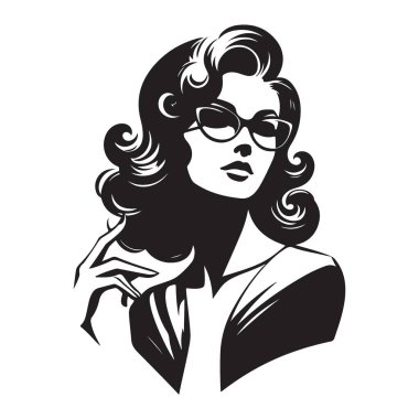 Retro Glamour Siluet Güneş Gözlüklü Kadın Görünümü