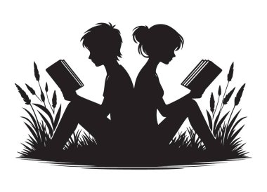 Doğanın Kucağında Birlikte Kitap Okuyan Çocuklar
