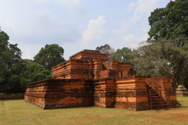 Muara Jambi Tapınağı eski bir Budist tapınağıdır ve Endonezya 'nın Jambi eyaletindeki miraslardan biridir.