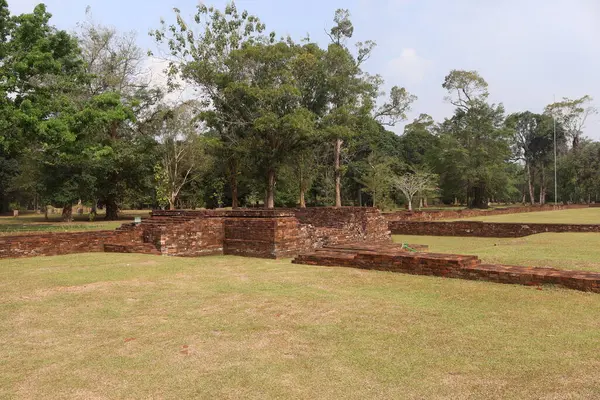 Muara Jambi Tapınağı eski bir Budist tapınağıdır ve Endonezya 'nın Jambi eyaletindeki miraslardan biridir.