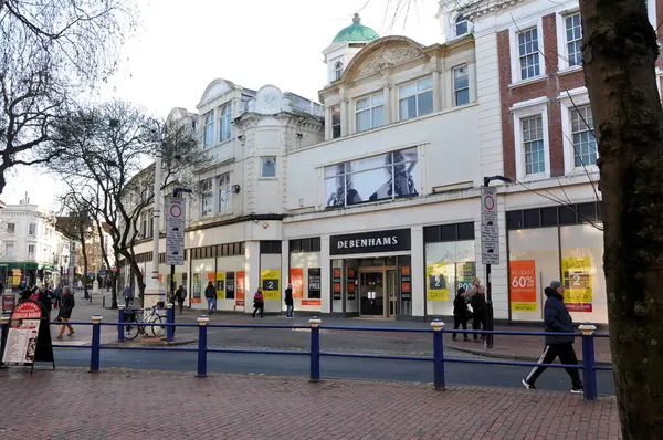 Debenhams mağazası, Eastbourne, kapanmadan önce.