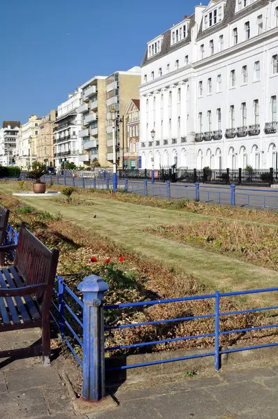 Halı bahçeleri, Eastbourne Sahili. Covid-19 nedeniyle çiçek yok