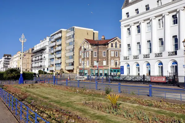 Halı bahçeleri, Eastbourne Sahili. Covid-19 nedeniyle çiçek yok