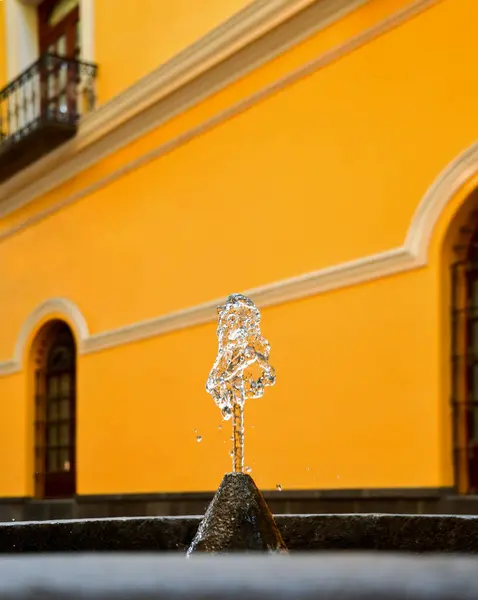 Chorro de agua, barrio los sapos, centro historico Puebla. 