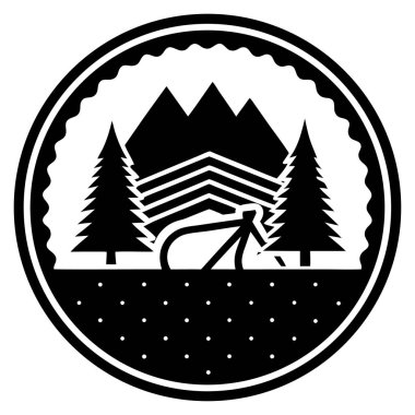 Şekil verilmiş dağların, yemyeşil ağaçların ve açık hava eğlencesi ve macerayı sembolize eden bir bisikletin bulunduğu dairesel bir amblem..