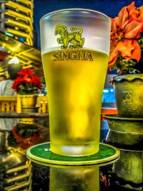 Singha, Tayland 'da Boon Rawd Bira Fabrikası tarafından üretilen soluk bira.