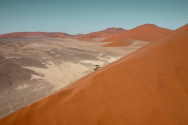 Fas çölünün manzarası, Namibya 'daki dağların güzel çölü.