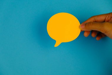 Metin alanı için boş bir not defterinin düz uzantısı. İzole edilmiş arkaplanda metin alanı olan eğitici kavram. 