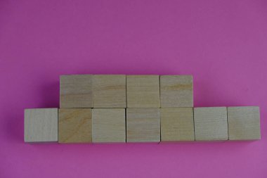 Tahta blok, metin uzayı kavramının şablonu olarak kullanılmamış. iş kavramı