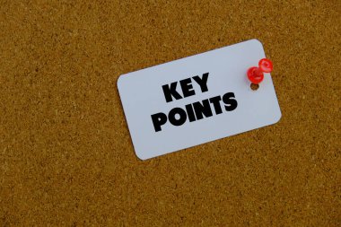 İlan panosundaki küçük beyaz nota KEY noktalarını bir bilgi kavramı olarak yaz