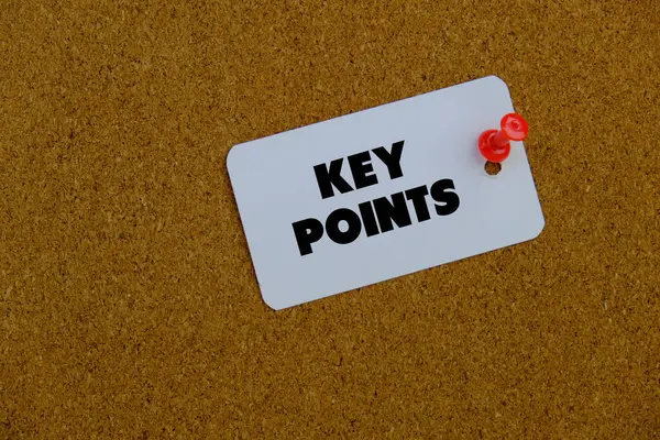 İlan panosundaki küçük beyaz nota KEY noktalarını bir bilgi kavramı olarak yaz