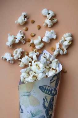 Ulusal Patlamış Mısır Günü; Dökülmüş patlamış mısır