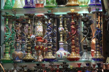 Ekran penceresinde birkaç renkli nargile