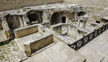 Buzulların bölgesinde banyo yapmak. Yüksek kalite fotoğraf