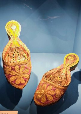 19. yüzyılın deri sandaletleri. Yüksek kalite fotoğraf