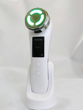 Evde yüz bakımı cihazı. Yüksek kalite fotoğraf