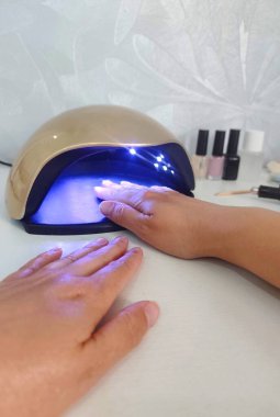  Manikür çivili lamba. Yüksek kaliteli fotoğraf.