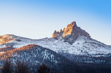dolomites İtalya güzel dağ manzarası