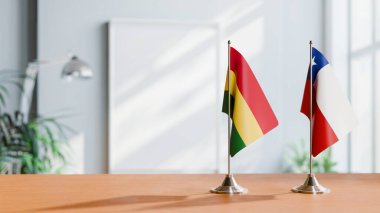 Masada Bolivya ve Şili Bayrakları